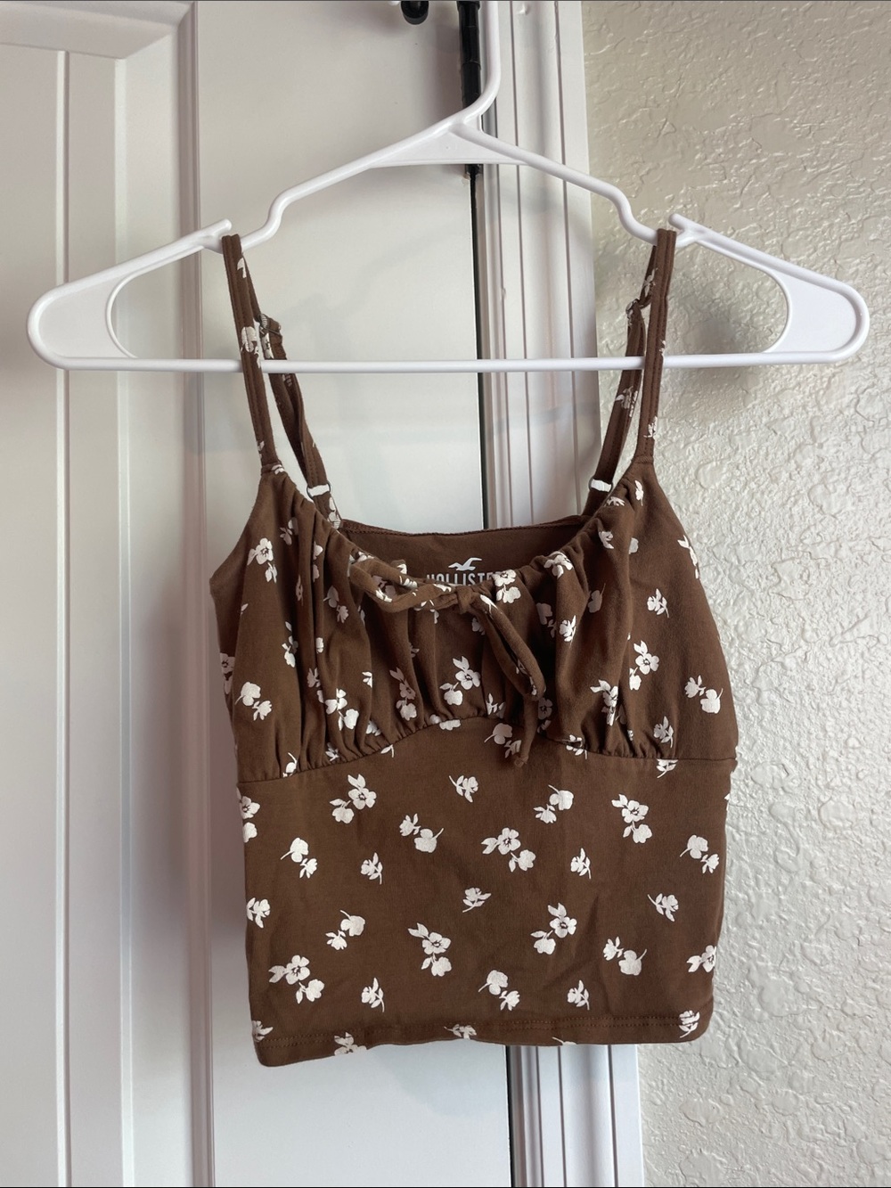 Hollister Brown Floral Tie-Front Cropped Camisole